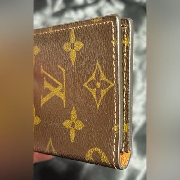 Louis Vuitton vintage card holder - Picture 10 of 10